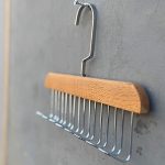 چوب لباسی و آویز شال چوب راش و فلز نظم‌دهنده شال و روسری - تصویر 5
